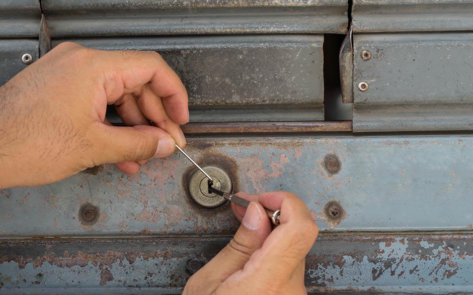 serrurier prix changement Courbevoie